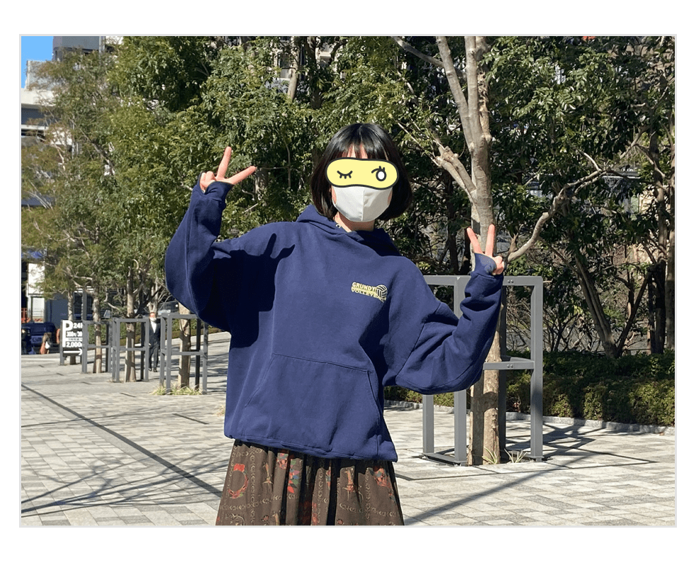 写真:購入品を着たすだち