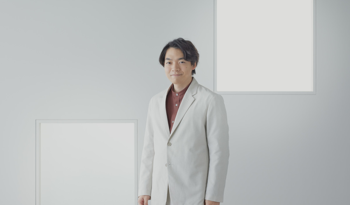 プラメクイズのリリースを記念して、2023年3月31日までにプラメクイズの公式アカウントを事前登録いただくと、合計1万名さまに最大10,000Pontaポイントがあたるキャンペーンを実施。
さらに、本インタビューの読者プレゼントとしてクイズ王伊沢拓司さんの直筆サイン本(5名さま)と渡邉美穂さんから直筆サイン入りのチェキ(5名さま)を抽選の特典に追加いたします!